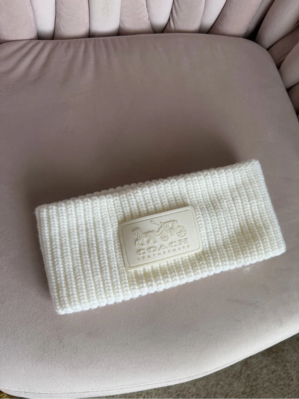 ❄️COACH❄️ Logo Headband in Cream
